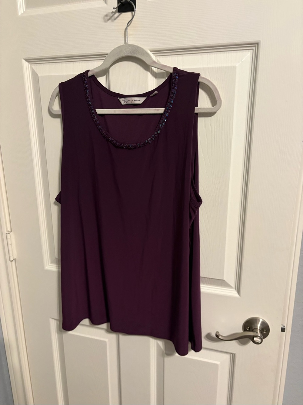 440- Avenue 26/28 purple beaded neck tank top
